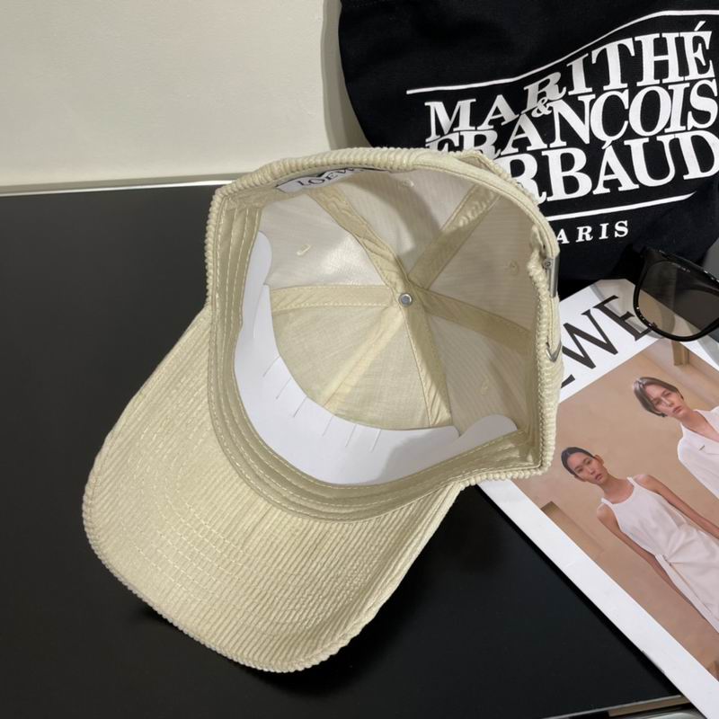 Loewe cap (12)